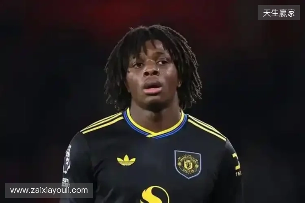 TA：曼联球员多古腿筋受伤，预计伤缺10周